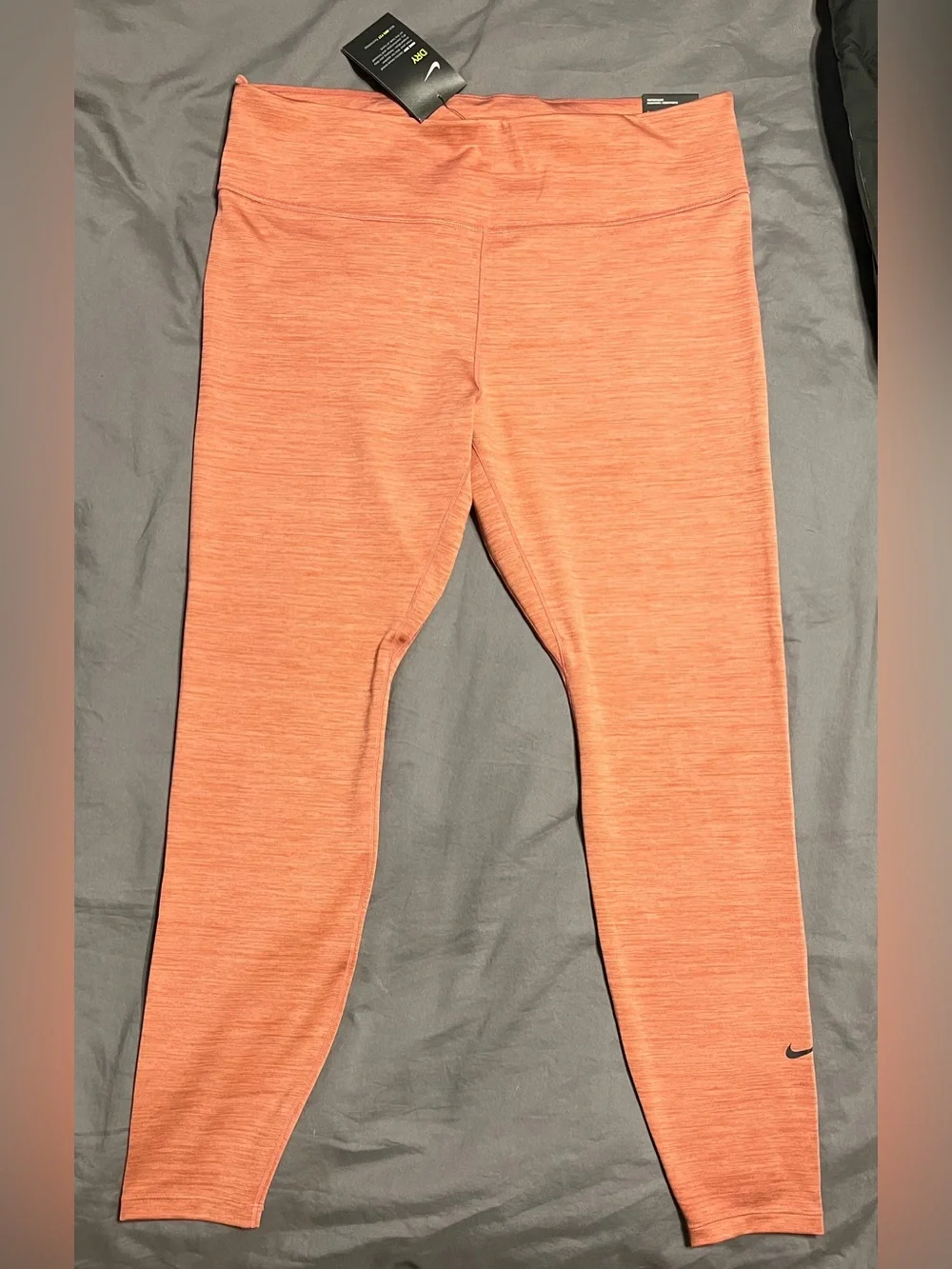 Women’s Nike pink leggings, size 1X